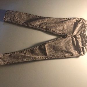 Women’s black stone washed skinny jeans